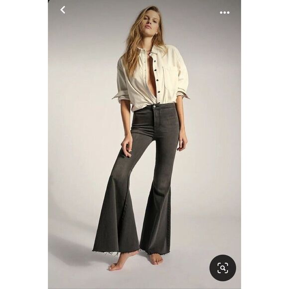 Free People We The Free Just Float On Velvet Flare Jeans Size 30 B34 - Picture 2 of 9